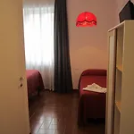 Piccola Firenze 호텔 *