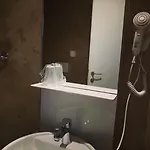 Piccola Firenze 호텔 *